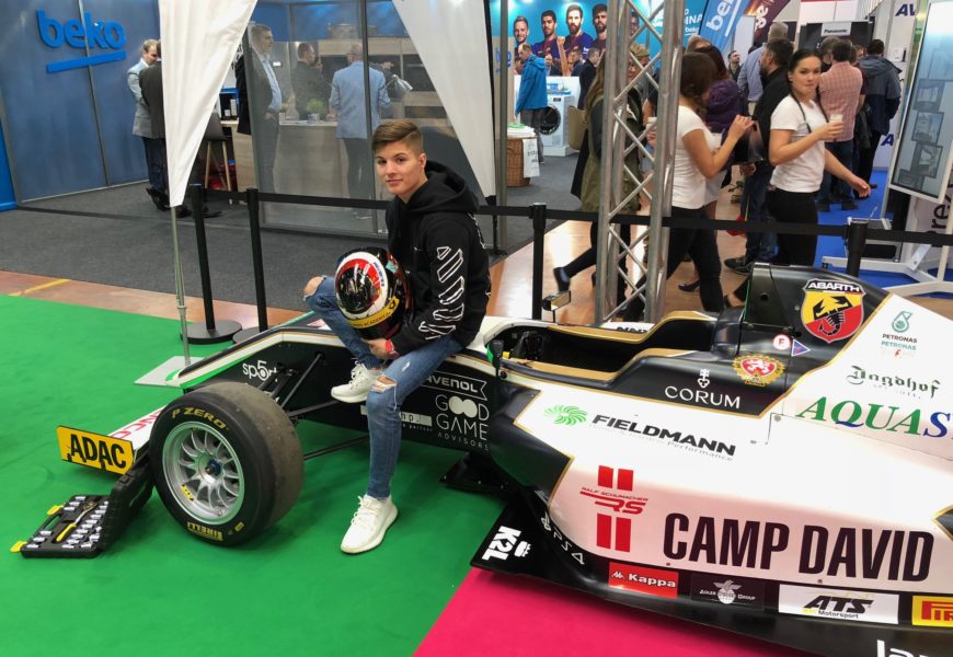 Česká značka Fieldmann podpoří nadějného pilota ve Formuli 3