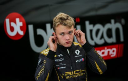 Debut Ptáčka juniora ve Formuli Renault: Mladý Čech dosáhl na body