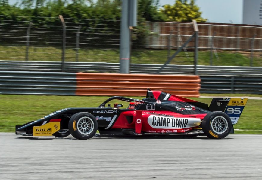 Beckhäuser ovládl Hungaroring, vyhrál oba závody