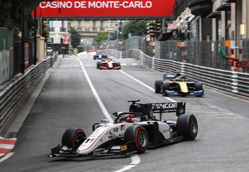 První závod F2 v Monaku: Paní Štěstěna český tým opustila