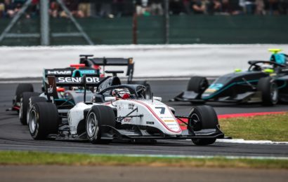 F3 v Silverstone: Nejlepší z českého týmu Zendeli, na body to ale nebylo