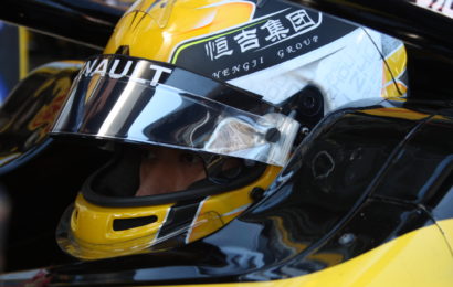 Kvalifikace F2 v Silverstone: Zhou na první čínské pole-position historie a výborní piloti týmu Charouz