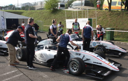 Foto Story týmu Sauber Junior by Charouz na Hungaroringu: S prázdnou domů a do dlouhé letní přestávky