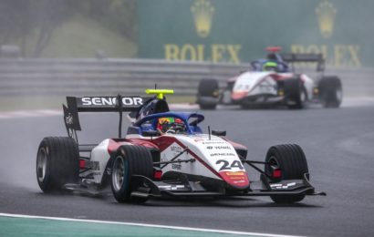 Sprint F3 na Hungaroringu: Co kdyby divoký „vítěz“ Viscaal navytlačil Charouzova jezdce Igora Fragu z dráhy?