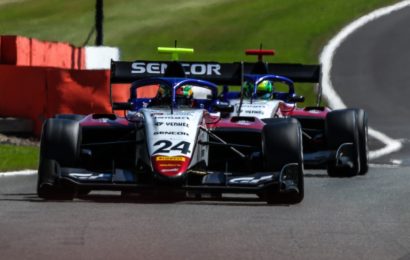 F3 na Silverstone: Fraga má první bod, zlepšení týmu je jasně viditelné