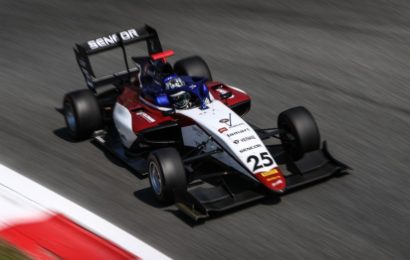 Závod F3 v Monze:  Charouz Racing System po šílené honičce na bodech