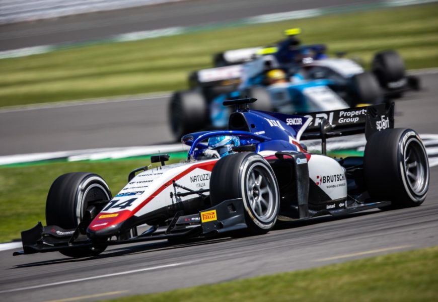 Druhý závod F2 v Silverstone: Beckmann raketovým startem pro body Charouz Racing System