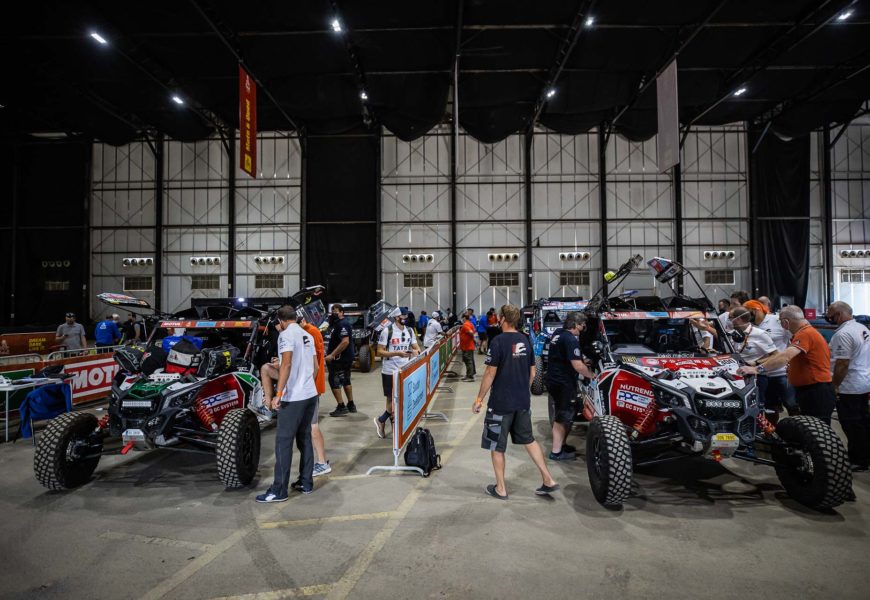Formality vyřízeny, Buggyra je připravena na start Rally Dakar 2022