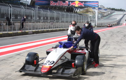 Před startem sezony FIA-Formule 3 2022: Charouz má co obhajovat