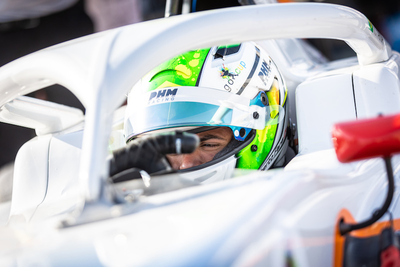 Průběh testů F3 v Bahrajnu: Pro PHM Racing by Charouz to bude tvrdý rok